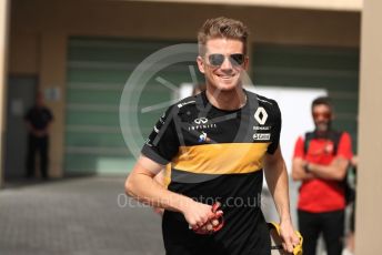 World © Octane Photographic Ltd. Formula 1 –  Abu Dhabi GP - Paddock. Renault Sport F1 Team RS18 – Nico Hulkenberg. Yas Marina Circuit, Abu Dhabi. Sunday 25th November 2018.
