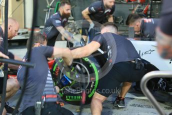 World © Octane Photographic Ltd. Formula 1 –  Abu Dhabi GP - Pit Lane. Haas F1 Team VF-18 – practice pit stop. Yas Marina Circuit, Abu Dhabi. Thursday 22nd November 2018.