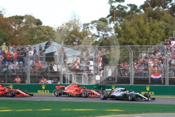 World © Octane Photographic Ltd. Formula 1 – Australian GP - Race. Mercedes AMG Petronas Motorsport AMG F1 W09 EQ Power+ - Lewis Hamilton and Scuderia Ferrari SF71-H – Kimi Raikkonen. Albert Park, Melbourne, Australia. Sunday 25th March 2018.