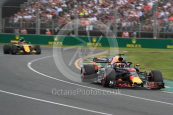 World © Octane Photographic Ltd. Formula 1 – Australian GP - Race. Aston Martin Red Bull Racing TAG Heuer RB14 – Daniel Ricciardo and Renault Sport F1 Team RS18 – Carlos Sainz. . Albert Park, Melbourne, Australia. Sunday 25th March 2018.