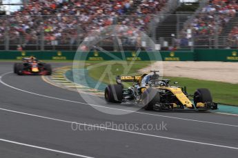 World © Octane Photographic Ltd. Formula 1 – Australian GP - Race. Renault Sport F1 Team RS18 – Nico Hulkenberg and Aston Martin Red Bull Racing TAG Heuer RB14 – Daniel Ricciardo. . Albert Park, Melbourne, Australia. Sunday 25th March 2018.