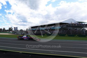 World © Octane Photographic Ltd. Formula 1 – Australian GP - Race. Scuderia Toro Rosso STR13 – Brendon Hartley. Albert Park, Melbourne, Australia. Sunday 25th March 2018.