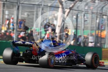World © Octane Photographic Ltd. Formula 1 – Australian GP - Friday Practice 2. Scuderia Toro Rosso STR13 – Brendon Hartley. Albert Park, Melbourne, Australia. Friday 23rd March 2018.