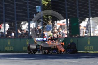 World © Octane Photographic Ltd. Formula 1 – Australian GP - Friday Practice 2. McLaren MCL33 – Stoffel Vandoorne. Albert Park, Melbourne, Australia. Friday 23rd March 2018.