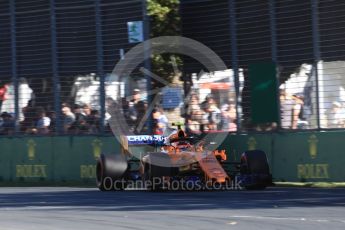 World © Octane Photographic Ltd. Formula 1 – Australian GP - Friday Practice 2. McLaren MCL33 – Stoffel Vandoorne. Albert Park, Melbourne, Australia. Friday 23rd March 2018.
