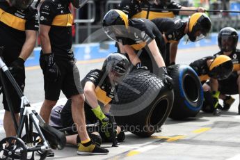 World © Octane Photographic Ltd. Formula 1 – Australian GP - Practice 3. Renault Sport F1 Team RS18 – pitstop practice. Albert Park, Melbourne, Australia. Saturday 24th March 2018.