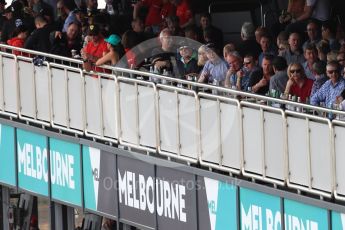 World © Octane Photographic Ltd. Formula 1 – Australian GP - Qualifying. Thew crowds. Albert Park, Melbourne, Australia. Saturday 24th March 2018.