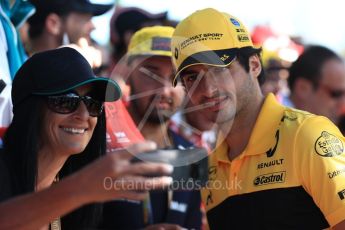 World © Octane Photographic Ltd. Formula 1 – Australian GP - Melbourne Walk. Renault Sport F1 Team RS18 – Carlos Sainz. Albert Park, Melbourne, Australia. Sunday 25th March 2018.