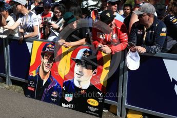 World © Octane Photographic Ltd. Formula 1 – Australian GP - Thursday Melbourne Walk. Aston Martin Red Bull Racing TAG Heuer RB14 – Daniel Ricciardo and Max Verstappen fans. Albert Park, Melbourne, Australia. Thursday 22nd March 2018.