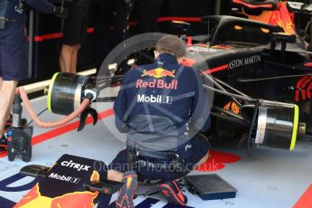 World © Octane Photographic Ltd. Formula 1 – Belgian GP - Practice 3. Aston Martin Red Bull Racing TAG Heuer RB14 mechanics. Spa-Francorchamps, Belgium. Saturday 25th August 2018.