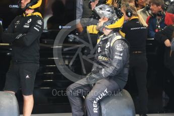 World © Octane Photographic Ltd. Formula 1 – Belgian GP - Practice 3. Renault Sport F1 Team RS18 mechanics. Spa-Francorchamps, Belgium. Saturday 25th August 2018.