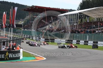 World © Octane Photographic Ltd. Formula 1 – Belgian GP - Race. Mercedes AMG Petronas Motorsport AMG F1 W09 EQ Power+ - Lewis Hamilton and Scuderia Ferrari SF71-H – Sebastian Vettel battle. Spa-Francorchamps, Belgium. Sunday 26th August 2018.