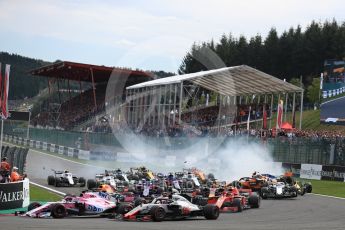 World © Octane Photographic Ltd. Formula 1 – Belgian GP - Race. Renault Sport F1 Team RS18 – Nico Hulkenberg locks up and hits McLaren MCL33 – Fernando Alonso causing a crash. Spa-Francorchamps, Belgium. Sunday 26th August 2018.