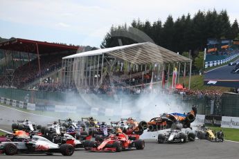 World © Octane Photographic Ltd. Formula 1 – Belgian GP - Race. Renault Sport F1 Team RS18 – Nico Hulkenberg locks up and hits McLaren MCL33 – Fernando Alonso causing a crash. Spa-Francorchamps, Belgium. Sunday 26th August 2018.