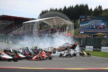 World © Octane Photographic Ltd. Formula 1 – Belgian GP - Race. Renault Sport F1 Team RS18 – Nico Hulkenberg locks up and hits McLaren MCL33 – Fernando Alonso causing a crash. Spa-Francorchamps, Belgium. Sunday 26th August 2018.