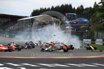 World © Octane Photographic Ltd. Formula 1 – Belgian GP - Race. Renault Sport F1 Team RS18 – Nico Hulkenberg locks up and hits McLaren MCL33 – Fernando Alonso causing a crash. Spa-Francorchamps, Belgium. Sunday 26th August 2018.