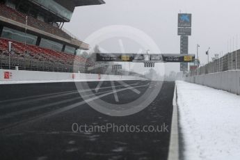 World © Octane Photographic Ltd. Formula 1 – Winter Test 1 – The 3rd day starts with snowfall at the circuit. Circuit de Barcelona-Catalunya, Spain. Wednesday 28th February 2018.