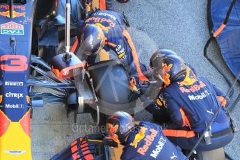 World © Octane Photographic Ltd. Formula 1 – Winter Test 2. Aston Martin Red Bull Racing TAG Heuer RB14 pit stop practice – Daniel Ricciardo. Circuit de Barcelona-Catalunya, Spain. Wednesday 7th March 2018.