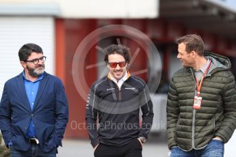 World © Octane Photographic Ltd. Formula 1 – Winter Test 2. McLaren MCL33 – Fernando Alonso, Luis Garcia Abad (Manager) and Alexander Wurz. Circuit de Barcelona-Catalunya, Spain. Thursday 8th March 2018.