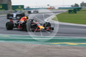 World © Octane Photographic Ltd. Formula 1 – Hungarian GP - Qualifying. Aston Martin Red Bull Racing TAG Heuer RB14 – Daniel Ricciardo. Hungaroring, Budapest, Hungary. Saturday 28th July 2018.