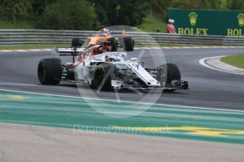 World © Octane Photographic Ltd. Formula 1 – Hungarian GP - Qualifying. Alfa Romeo Sauber F1 Team C37 – Marcus Ericsson and McLaren MCL33 – Fernando Alonso. Hungaroring, Budapest, Hungary. Saturday 28th July 2018.