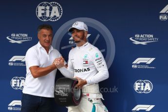 World © Octane Photographic Ltd. Formula 1 – Hungarian GP - Qualifying. Jean Alesi and Mercedes AMG Petronas Motorsport AMG F1 W09 EQ Power+ - Lewis Hamilton. Hungaroring, Budapest, Hungary. Saturday 28th July 2018.