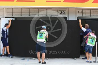 World © Octane Photographic Ltd. Formula 1 – Hungarian Post-Race Test - Day 2. Photographers waiting for Williams Martini Racing FW41 – Robert Kubica. Hungaroring, Budapest, Hungary. Wednesday 1st August 2018.
