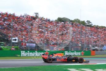 World © Octane Photographic Ltd. Formula 1 – Italian GP - Race. Aston Martin Red Bull Racing TAG Heuer RB14 – Daniel Ricciardo. Autodromo Nazionale di Monza, Monza, Italy. Sunday 2nd September 2018.