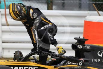 World © Octane Photographic Ltd. Formula 1 – Japanese GP - Practice 3. Renault Sport F1 Team RS18 – Nico Hulkenberg spins off at exit of turn 4. Suzuka Circuit, Japan. Saturday 6th October 2018.
