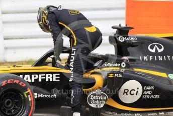 World © Octane Photographic Ltd. Formula 1 – Japanese GP - Practice 3. Renault Sport F1 Team RS18 – Nico Hulkenberg spins off at exit of turn 4. Suzuka Circuit, Japan. Saturday 6th October 2018.