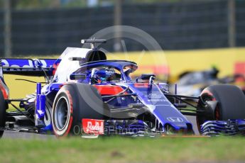 World © Octane Photographic Ltd. Formula 1 – Japanese GP - Qualifying. Scuderia Toro Rosso STR13 – Brendon Hartley and Renault Sport F1 Team RS18 – Carlos Sainz. Suzuka Circuit, Japan. Saturday 6th October 2018.