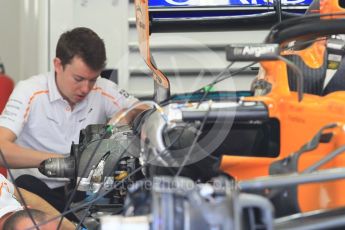 World © Octane Photographic Ltd. Formula 1 – Japanese GP - Pit Lane. McLaren MCL33 race day setup. Suzuka Circuit, Japan. Sunday 7th October 2018.