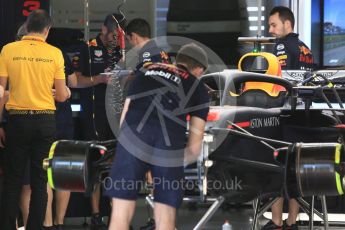 World © Octane Photographic Ltd. Formula 1 – Japanese GP - Pit Lane. Aston Martin Red Bull Racing TAG Heuer RB14 – Daniel Ricciardo race day setup. Suzuka Circuit, Japan. Sunday 7th October 2018.