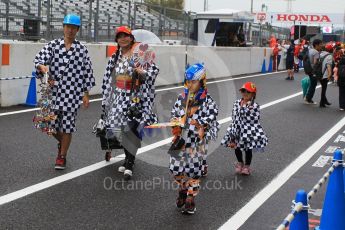 World © Octane Photographic Ltd. Formula 1 – Japanese GP – Fans in the pitlane. Suzuka Circuit, Japan. Thursday 4th October 2018.