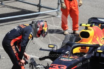World © Octane Photographic Ltd. Formula 1 – Monaco GP - Practice 3. Aston Martin Red Bull Racing TAG Heuer RB14 – Max Verstappen crash at exit of Swimming Pool. Monte-Carlo. Saturday 26th May 2018.