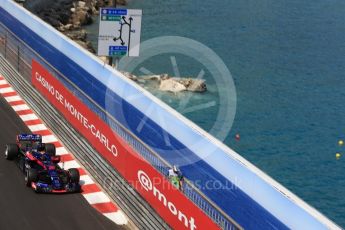 World © Octane Photographic Ltd. Formula 1 – Monaco GP - Practice 2. Scuderia Toro Rosso STR13 – Brendon Hartley. Monte-Carlo. Thursday 24th May 2018.