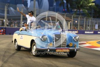 World © Octane Photographic Ltd. Formula 1 – Singapore GP – Drivers Parade. Mercedes AMG Petronas Motorsport AMG F1 W09 EQ Power+ - Lewis Hamilton. Marina Bay Street Circuit, Singapore. Sunday 16th September 2018.