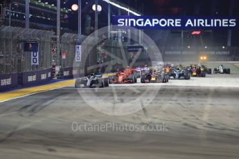 World © Octane Photographic Ltd. Formula 1 – Singapore GP – Race. Mercedes AMG Petronas Motorsport AMG F1 W09 EQ Power+ - Lewis Hamilton leads races start. Marina Bay Street Circuit, Singapore. Sunday 16th September 2018.
