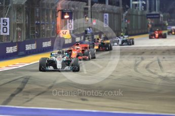 World © Octane Photographic Ltd. Formula 1 – Singapore GP – Race. Mercedes AMG Petronas Motorsport AMG F1 W09 EQ Power+ - Lewis Hamilton. Marina Bay Street Circuit, Singapore. Sunday 16th September 2018.