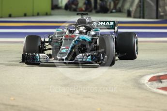 World © Octane Photographic Ltd. Formula 1 – Singapore GP – Race. Mercedes AMG Petronas Motorsport AMG F1 W09 EQ Power+ - Lewis Hamilton. Marina Bay Street Circuit, Singapore. Sunday 16th September 2018.