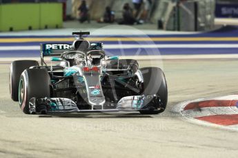 World © Octane Photographic Ltd. Formula 1 – Singapore GP – Race. Mercedes AMG Petronas Motorsport AMG F1 W09 EQ Power+ - Lewis Hamilton. Marina Bay Street Circuit, Singapore. Sunday 16th September 2018.