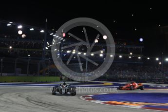 World © Octane Photographic Ltd. Formula 1 – Singapore GP – Race. Mercedes AMG Petronas Motorsport AMG F1 W09 EQ Power+ - Lewis Hamilton. Marina Bay Street Circuit, Singapore. Sunday 16th September 2018.
