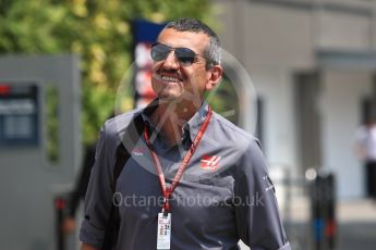 World © Octane Photographic Ltd. Formula 1 - Singapore GP - Paddock. Guenther Steiner  - Team Principal of Haas F1 Team. Marina Bay Street Circuit, Singapore. Friday 14th September 2018.