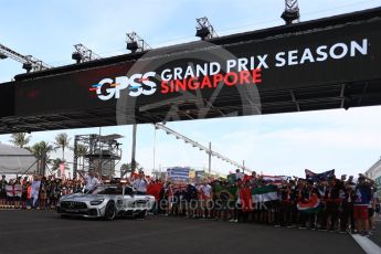 World © Octane Photographic Ltd. Formula 1 – Singapore GP - Thursday Pit Lane. Formula 1 in Schools group photo. Marina Bay Street Circuit, Singapore. Thursday 13th September 2018.