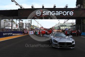 World © Octane Photographic Ltd. Formula 1 – Singapore GP - Thursday Pit Lane. Formula 1 in Schools group photo. Marina Bay Street Circuit, Singapore. Thursday 13th September 2018.