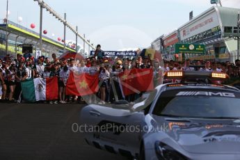 World © Octane Photographic Ltd. Formula 1 – Singapore GP - Thursday Pit Lane. Formula 1 in Schools group photo. Marina Bay Street Circuit, Singapore. Thursday 13th September 2018.