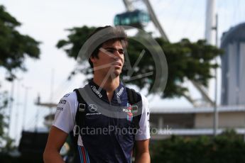 World © Octane Photographic Ltd. Formula 1 – Singapore GP - Thursday Pit Lane. Williams Martini Racing – Lance Stroll. Marina Bay Street Circuit, Singapore. Thursday 13th September 2018.