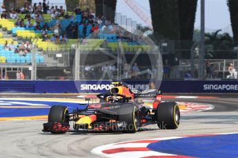 World © Octane Photographic Ltd. Formula 1 – Singapore GP - Practice 1. Aston Martin Red Bull Racing TAG Heuer RB14 – Max Verstappen. Marina Bay Street Circuit, Singapore. Friday 14th September 2018.