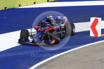 World © Octane Photographic Ltd. Formula 1 – Singapore GP - Practice 1. Scuderia Toro Rosso STR13 – Pierre Gasly. Marina Bay Street Circuit, Singapore. Friday 14th September 2018.