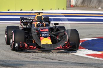 World © Octane Photographic Ltd. Formula 1 – Singapore GP - Practice 1. Aston Martin Red Bull Racing TAG Heuer RB14 – Daniel Ricciardo. Marina Bay Street Circuit, Singapore. Friday 14th September 2018.